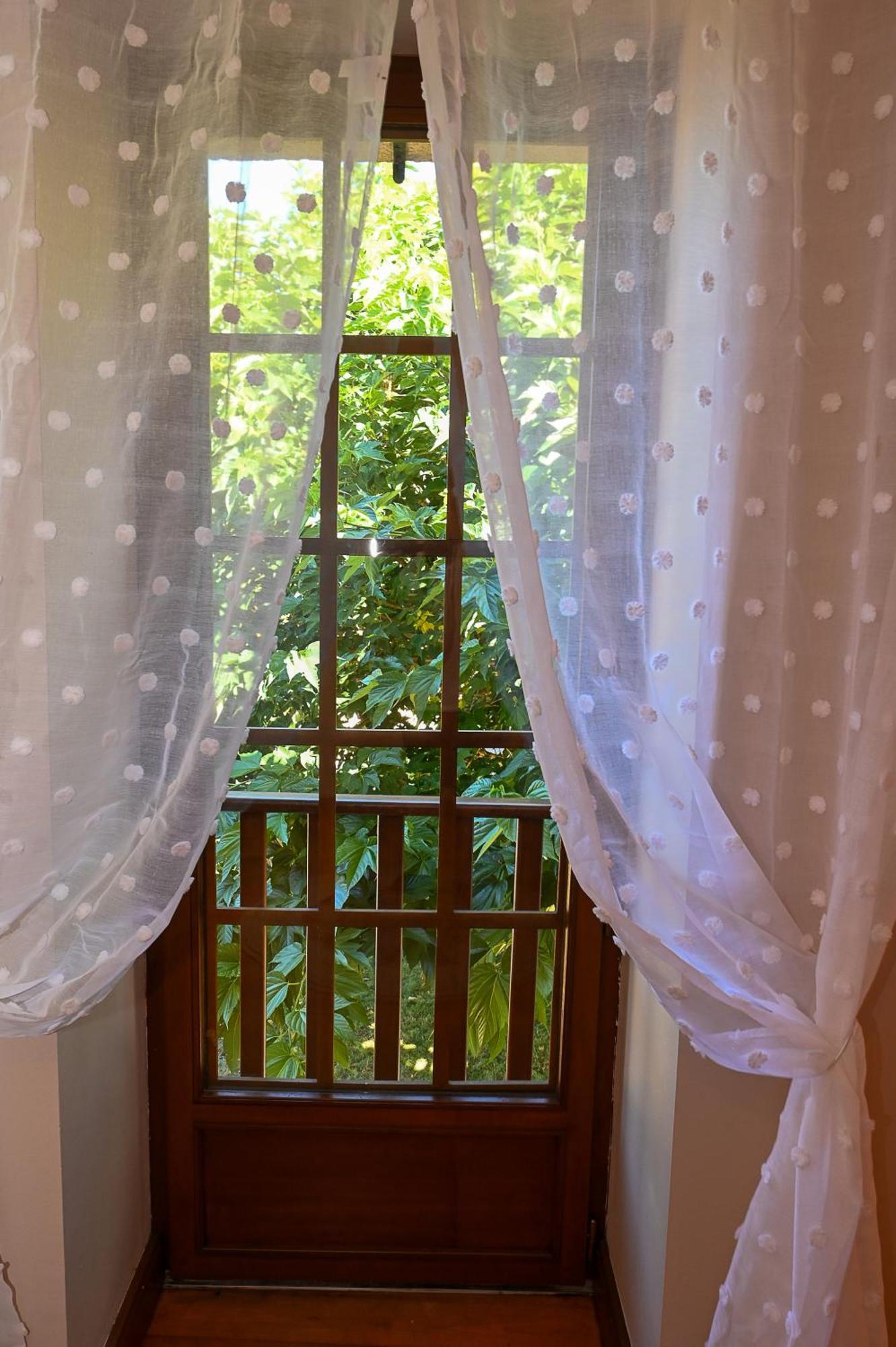 Gite Les Mareillauds - Piscine Salon 外观 照片